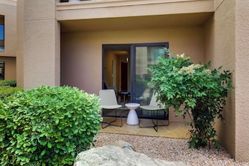 Superior Suite, 1 King Bed with Sofa bed (One Bedroom)