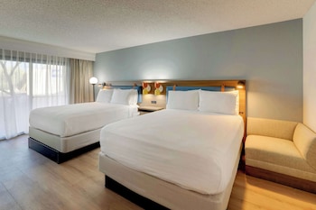 Deluxe Room, 2 Queen Beds