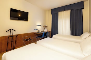 Standard Room, 3 Twin Beds