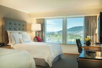Deluxe Room, 2 Double Beds, Harbor View