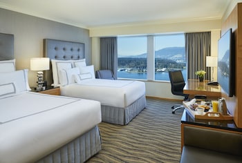 Deluxe Room, 2 Double Beds, Harbor View