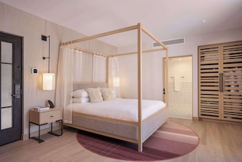Suite, 3 Bedrooms (Cottage)