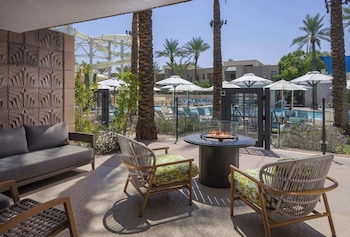 Paradise Pool Side, 1 King Bed