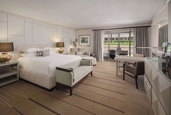 Room, 1 King Bed, Accessible, Bathtub (Mobility)