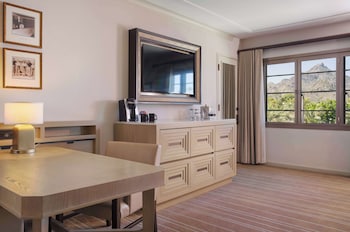 Room, 1 King Bed (Resort)