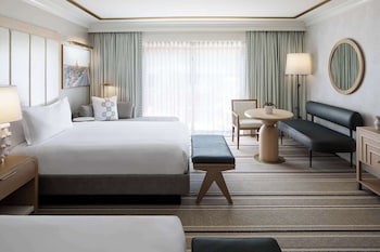 Citrus Club Poolside, 2 Queen Beds