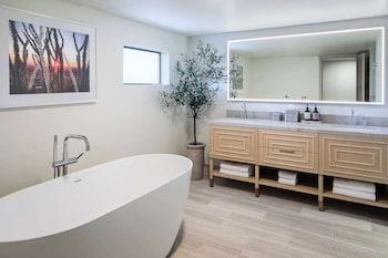 Signature Suite, 1 King Bed