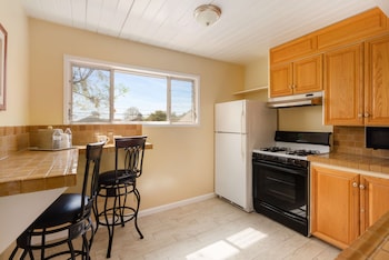 Standard Apartment, 1 King Bed, Non Smoking, Kitchen (Living Room; Sofabed, Full Kitchen)