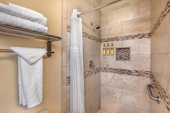 Standard Room, 1 Queen Bed, Non Smoking, Kitchen