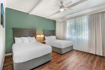Standard Room, 2 Double Beds, Non Smoking, Kitchen
