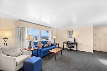 Suite, 2 Queen Beds, Non Smoking, Kitchen (Living Room, Full Kitchen)