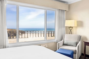 Standard Room, 2 Queen Beds, Refrigerator, Ocean View