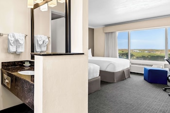 Standard Room, 2 Queen Beds, Refrigerator, Ocean View