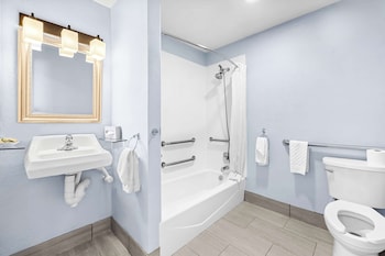 Standard Room, 2 Queen Beds, Accessible, Refrigerator
