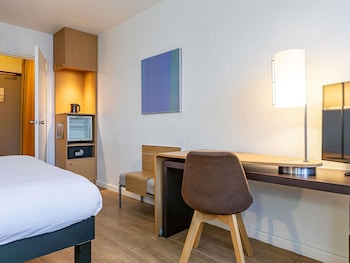 Standard Room, 1 Double Bed, Accessible, Non Smoking