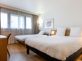 Standard Room, 1 Double Bed with Sofa bed, Non Smoking