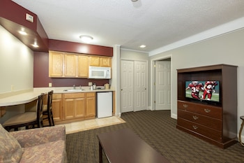 Suite, 1 King Bed with Sofa bed, Accessible, Non Smoking