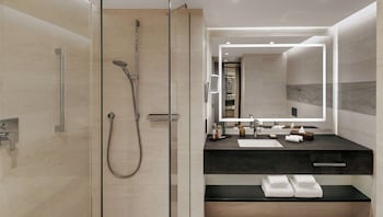 Executive Room, 1 King Bed (Runway)