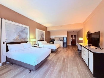 Room, 2 Double Beds, Non Smoking, Kitchenette