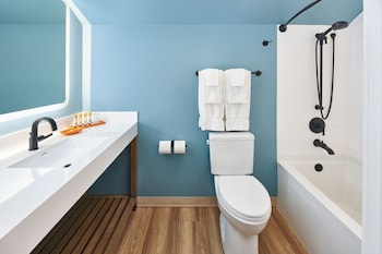 Studio, Kitchenette (Newly Renovated)