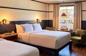 Classic Room, 2 Queen Beds