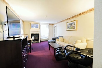 Suite, 1 King Bed, Fireplace