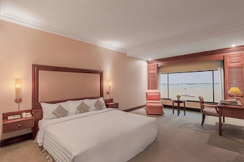 Junior Suite River View (Non-Smoking Room)