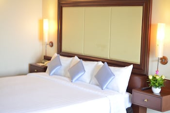 Junior Suite River View (Non-Smoking Room)
