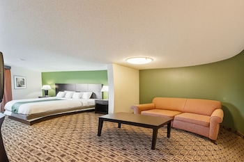 Luxury Suite 1 King bed with Jetted tub with Sofa Non-Smoking Oversized