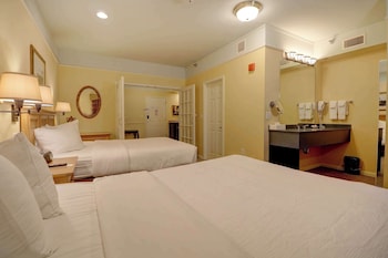 Spa Suite with 2 Queen Beds