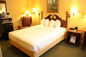 Economy 1 queen bed updated bathroom