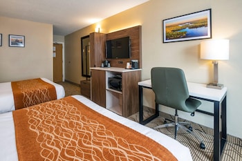 Standard room, 2 Queen Beds, Nonsmoking/Upper Floor