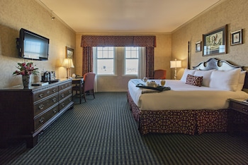 Deluxe Room, 1 King Bed, Non Smoking