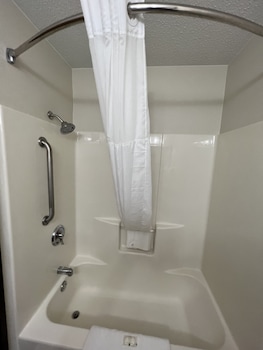 1 King Bed, Suite, Nonsmoking, Upgrade