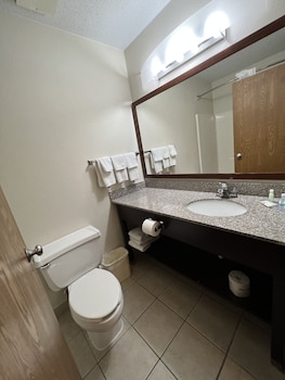Suite, 1 King Bed, Non Smoking