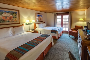 Traditional Room, 2 Queen Beds