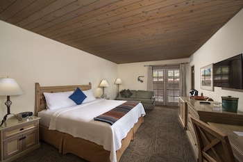 Deluxe Room, 1 King Bed