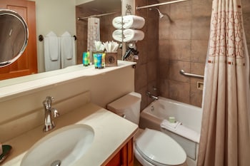 Traditional Room, 2 Queen Beds, Balcony (or Patio)