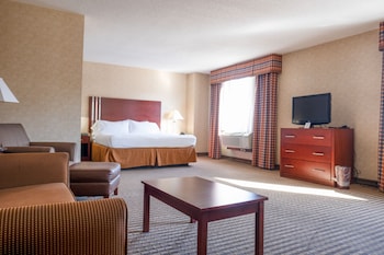 Suite, 1 King Bed, City View