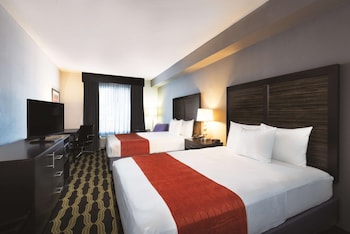 Room, 2 Queen Beds, Non Smoking