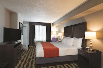 Suite, 1 King Bed, Non Smoking
