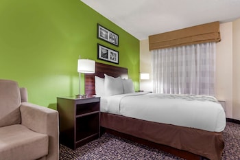Suite, 2 Queen Beds, Non Smoking