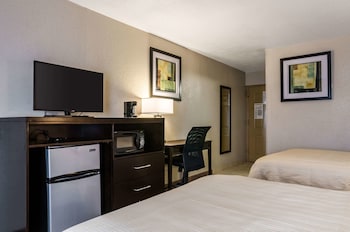Standard Room, 2 Double Beds, Non Smoking