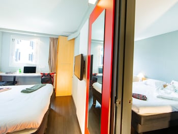 Family Room, 2 Double Beds, Connecting Rooms
