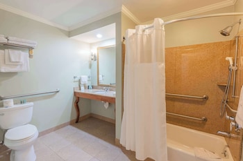 Executive Suite, 1 King Bed, Non Smoking, Fireplace