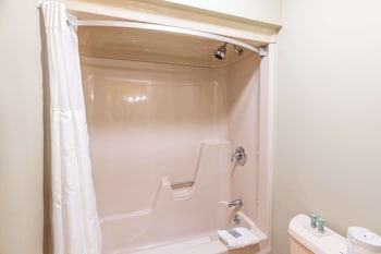 Standard Room, 1 King Bed, Non Smoking, Fireplace (Pet Friendly)