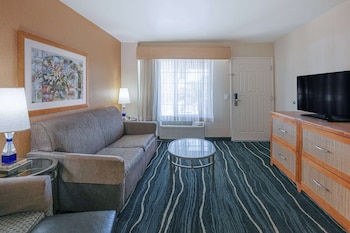 Suite, 1 King Bed, Non Smoking