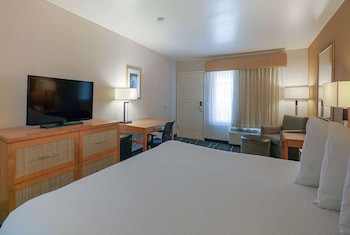 Standard Room (bed type selected at check in)