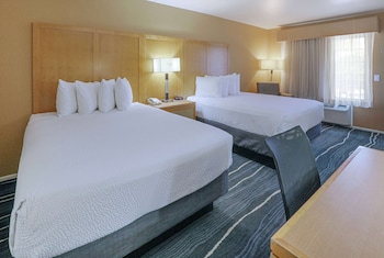 Standard Room (bed type selected at check in)
