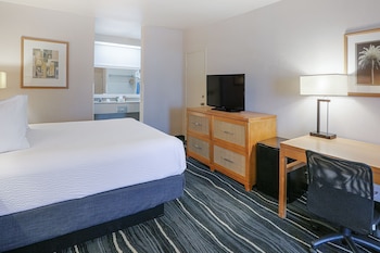 Standard Room (bed type selected at check in)